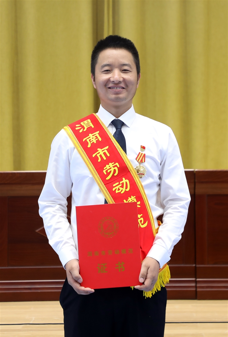 �Ì��ɓ���ʹ��  �Ê^���ɾ͉���